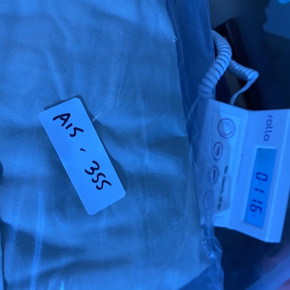 Tommy Bahama Shorts Mens 34 Beige Stretch Chino Flat Front Island 9 Inseam - Picture 10 of 10